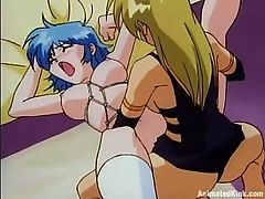 Она хочет учить эту девушку, как подчиниться